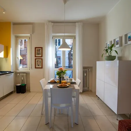 Classy Near Life - Fiera Apartment *
